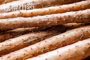 字母哥谈利拉德命中关键跳投：他在关键时刻耀眼夺目